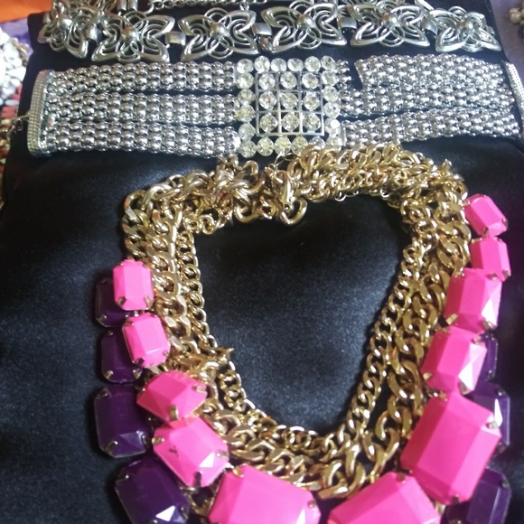 3pc costume jewerly - Picture 2 of 3